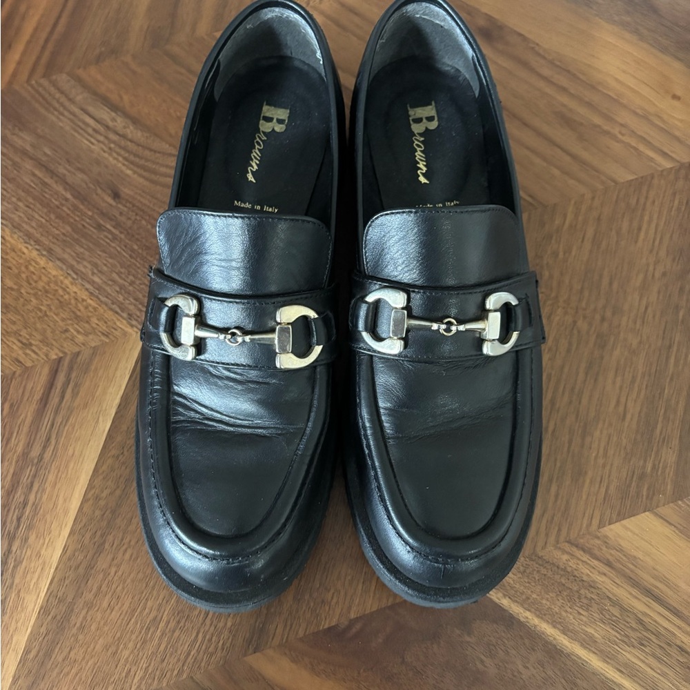 Classic Black Leather Darcy Loafers for Women from Browns Shoes